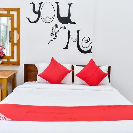 Mallika Resort Trincomalee Exteriör bild