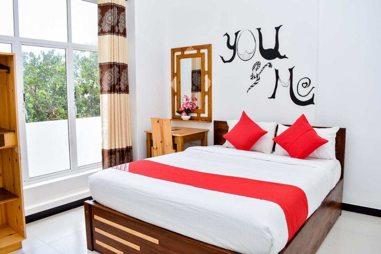 Mallika Resort Trincomalee Exteriör bild