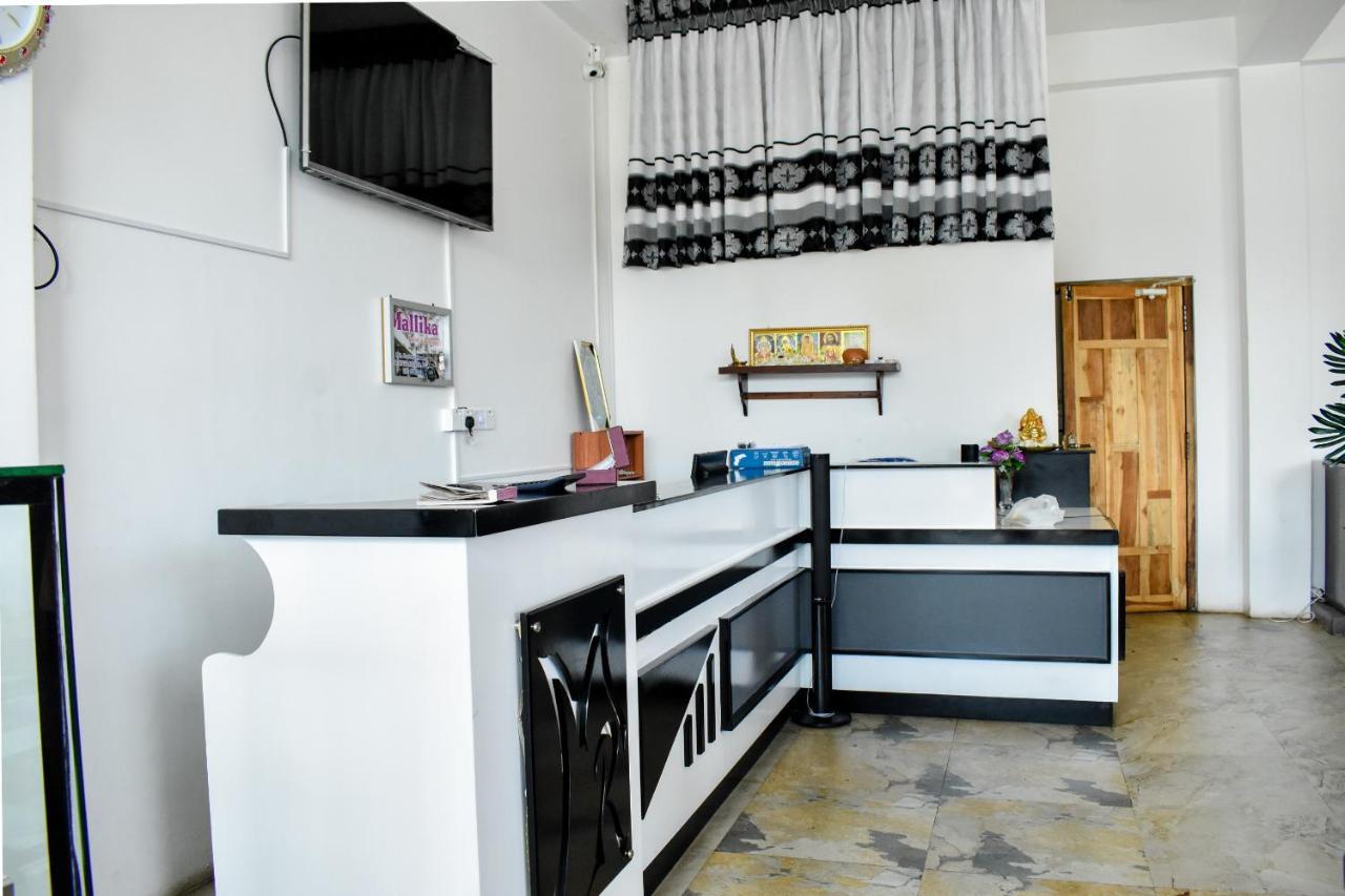 Mallika Resort Trincomalee Exteriör bild